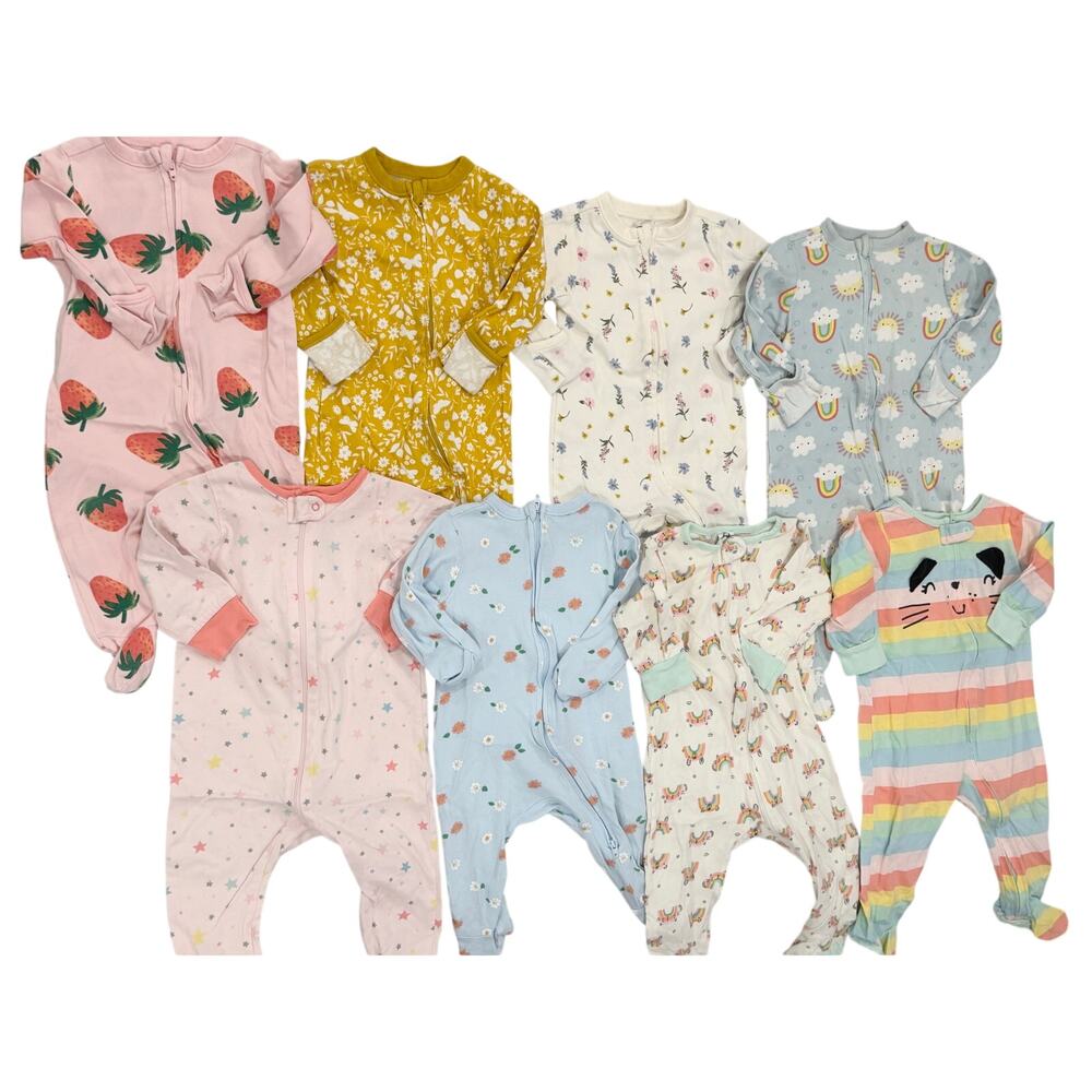 Lot of Girls One-Piece Sleepers 6-9M - Gerber, Old Navy (1478)